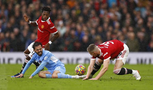 T&acirc;n binh Boubacar Kamara sắp so&aacute;n chỗ Paul Pogba ở Man United - Ảnh 5.