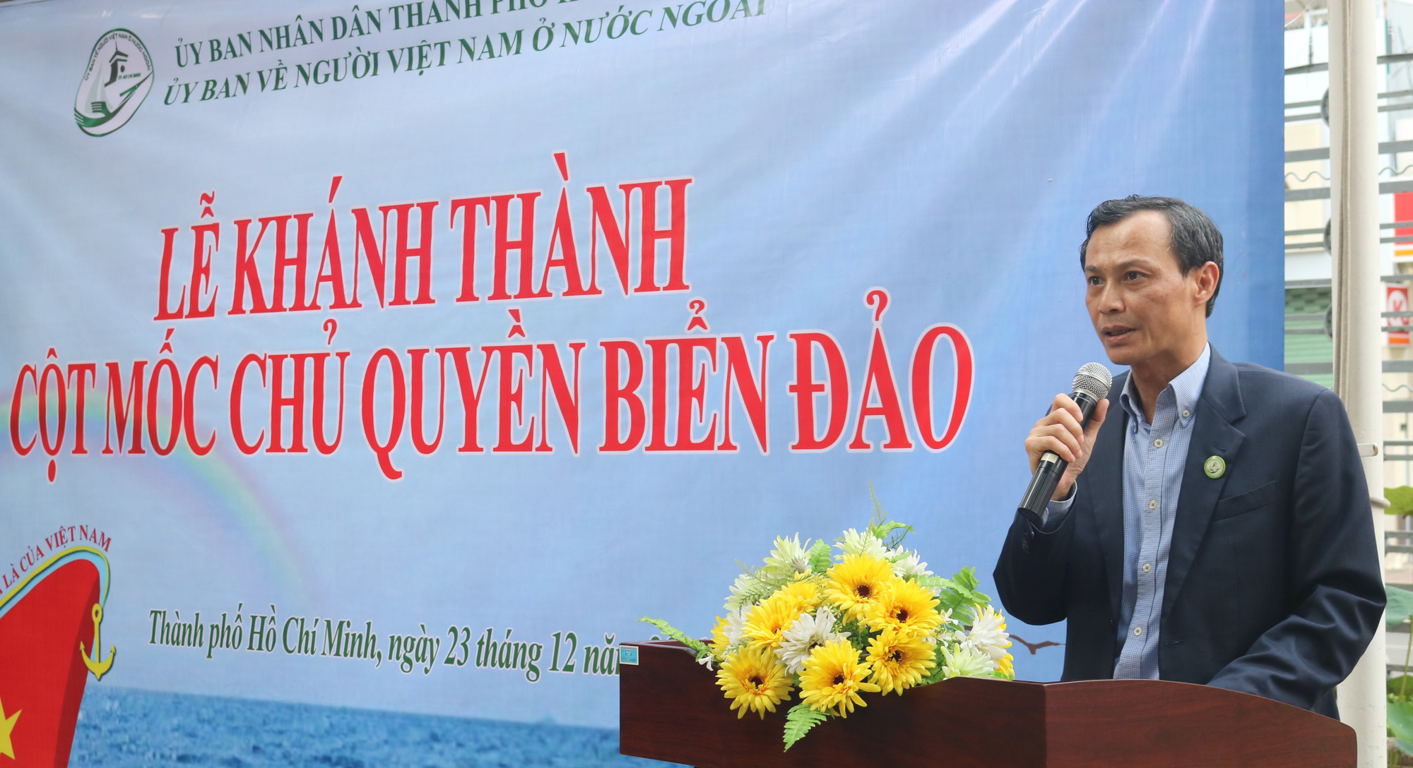 Cận cảnh mô hình cột mốc chủ quyền biển đảo tại TP HCM - Ảnh 1.