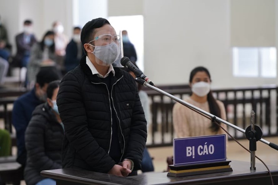 Xử vụ bằng giả Đại học Đông Đô: "Lập HĐQT là cho đầy đủ", "cứ đủ tiền là cấp bằng"