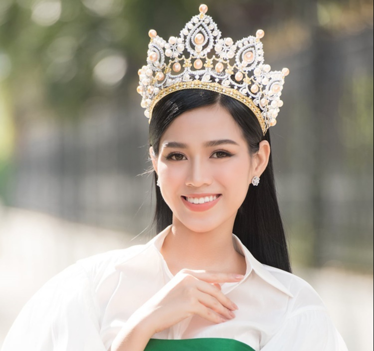 Hoa hậu Đỗ Thị Hà mắc Covid-19, phải điều trị tại Mỹ