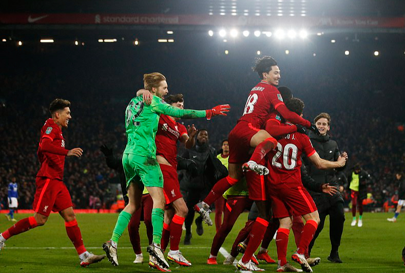 Ngược d&ograve;ng kh&ocirc;ng tưởng, Liverpool hạ Leicester v&agrave;o b&aacute;n kết League Cup - Ảnh 8.
