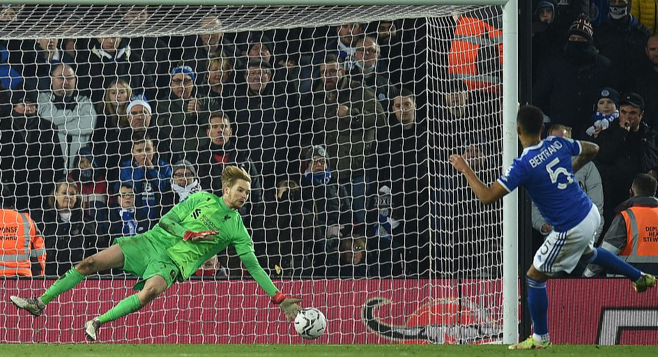 Ngược d&ograve;ng kh&ocirc;ng tưởng, Liverpool hạ Leicester v&agrave;o b&aacute;n kết League Cup - Ảnh 6.