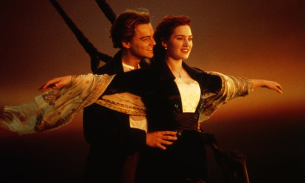 Kate Winslet kh&oacute;c kh&ocirc;ng ngừng khi gặp lại Leonardo DiCaprio - Ảnh 2.