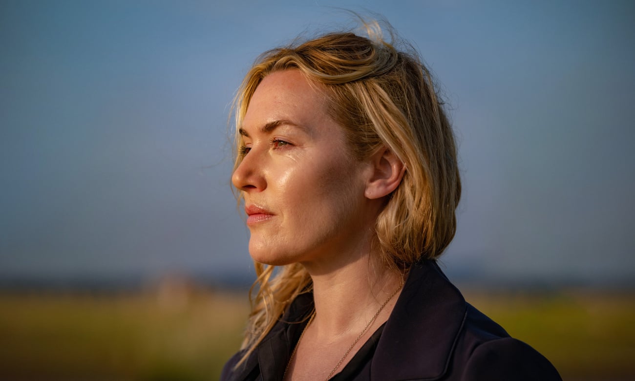 Kate Winslet kh&oacute;c kh&ocirc;ng ngừng khi gặp lại Leonardo DiCaprio - Ảnh 5.