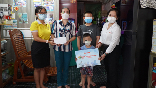 Nữ c&aacute;n bộ phường ở quận 10 kể chuyện đau l&ograve;ng! - Ảnh 3.