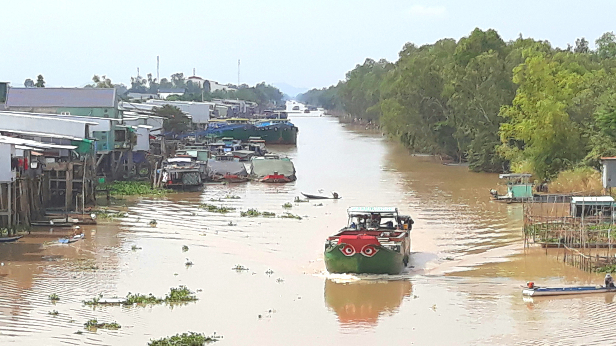 Chuyện làm ăn ven kênh Vĩnh Tế