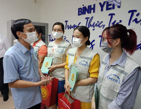 Nâng cao đời sống tinh thần, cải thiện phúc lợi cho đoàn viên - lao động - Ảnh 1.