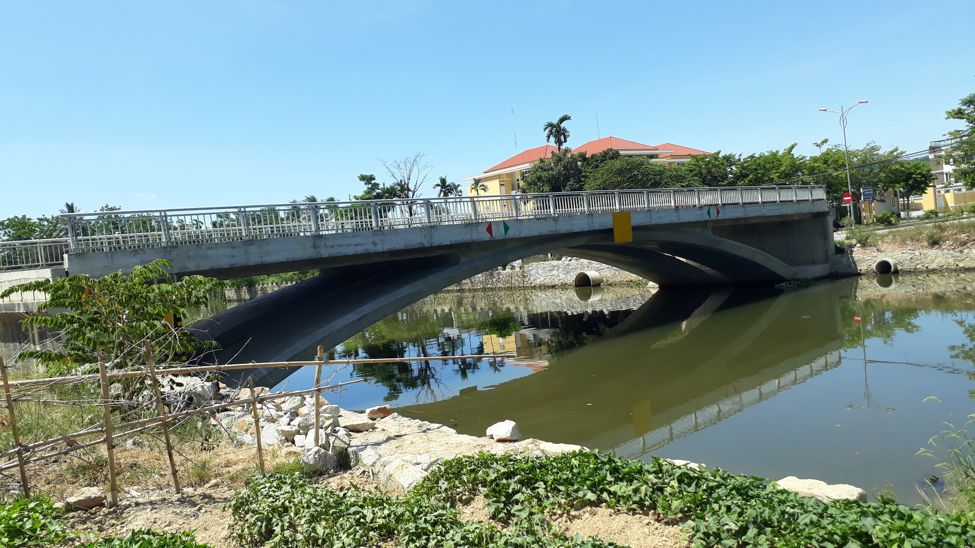 Giải m&atilde; những c&ocirc;ng tr&igrave;nh đầu tư lạ tại Thừa Thi&ecirc;n - Huế - Ảnh 10.