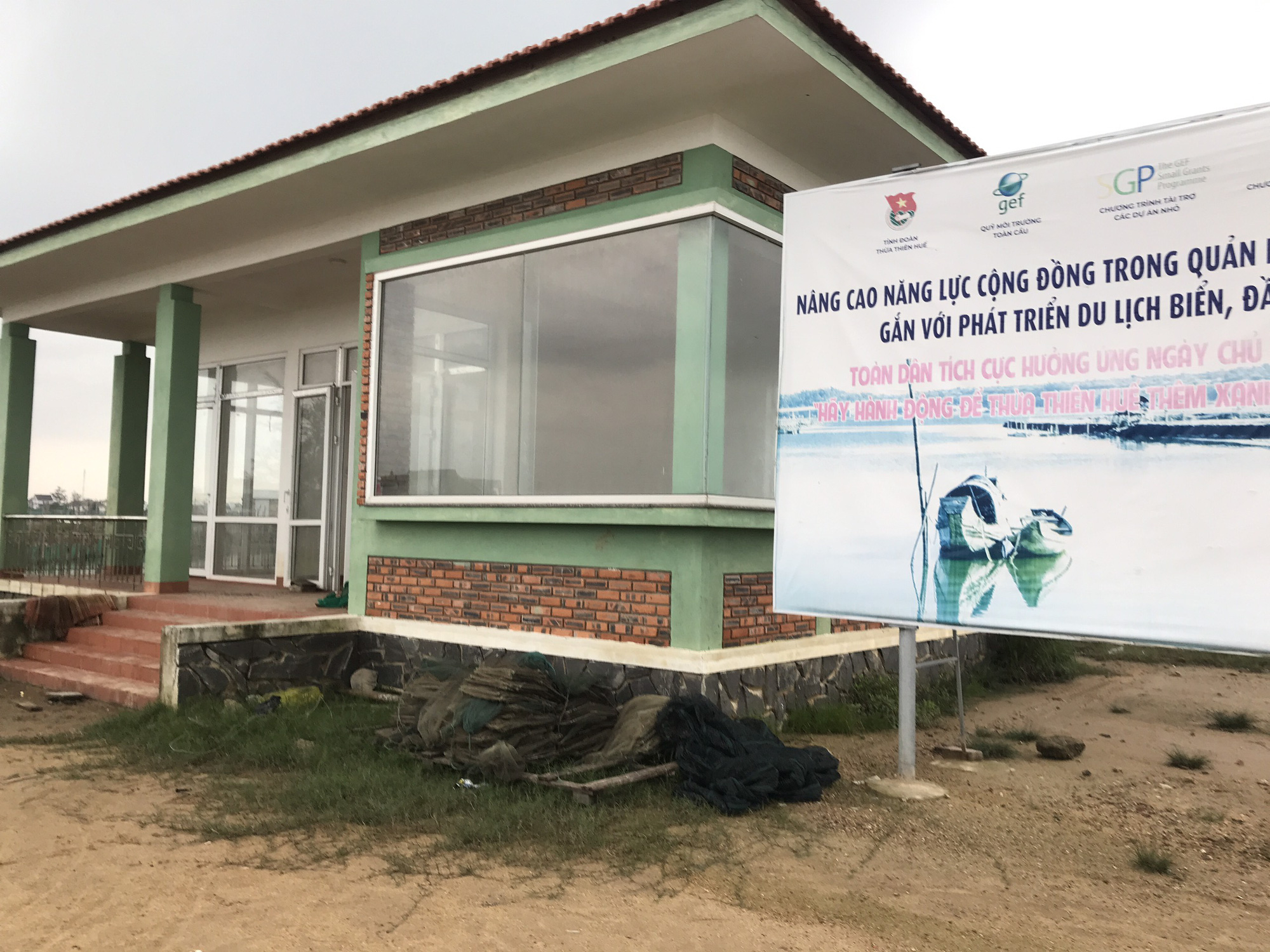 Giải m&atilde; những c&ocirc;ng tr&igrave;nh đầu tư lạ tại Thừa Thi&ecirc;n - Huế - Ảnh 5.