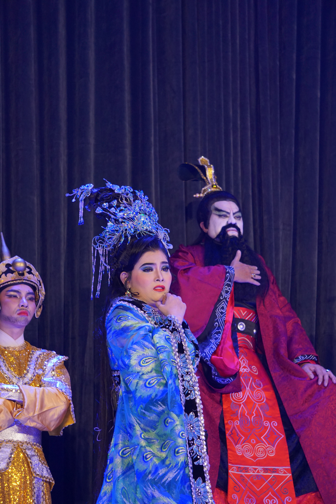 T&uacute; Sương, Trinh Trinh tỏa s&aacute;ng trong đ&ecirc;m Nghề nối nghề - Ảnh 7.