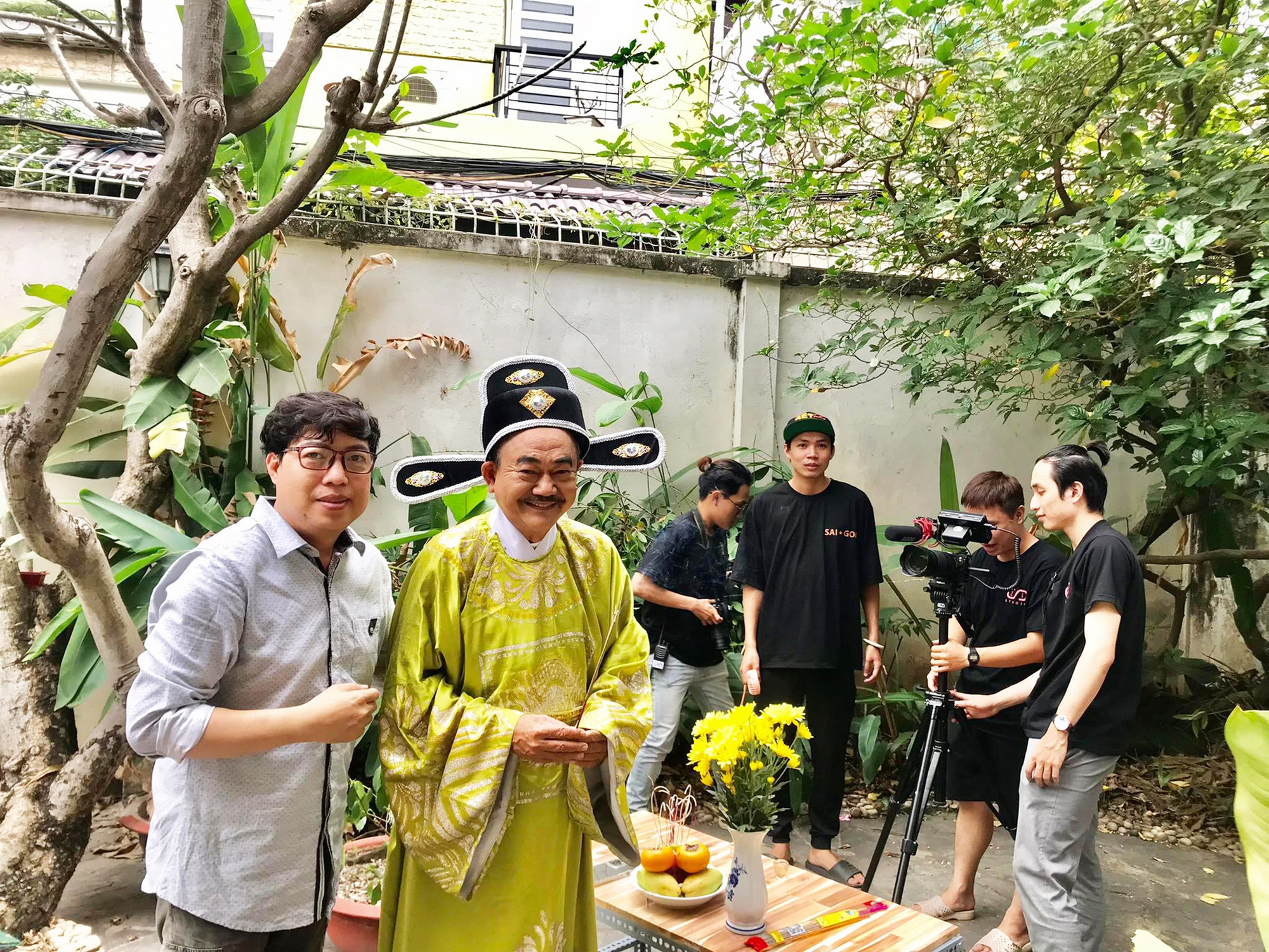 T&aacute;o Hổ du xu&acirc;n gh&eacute; thăm đ&ecirc;m Mai V&agrave;ng - Ảnh 1.