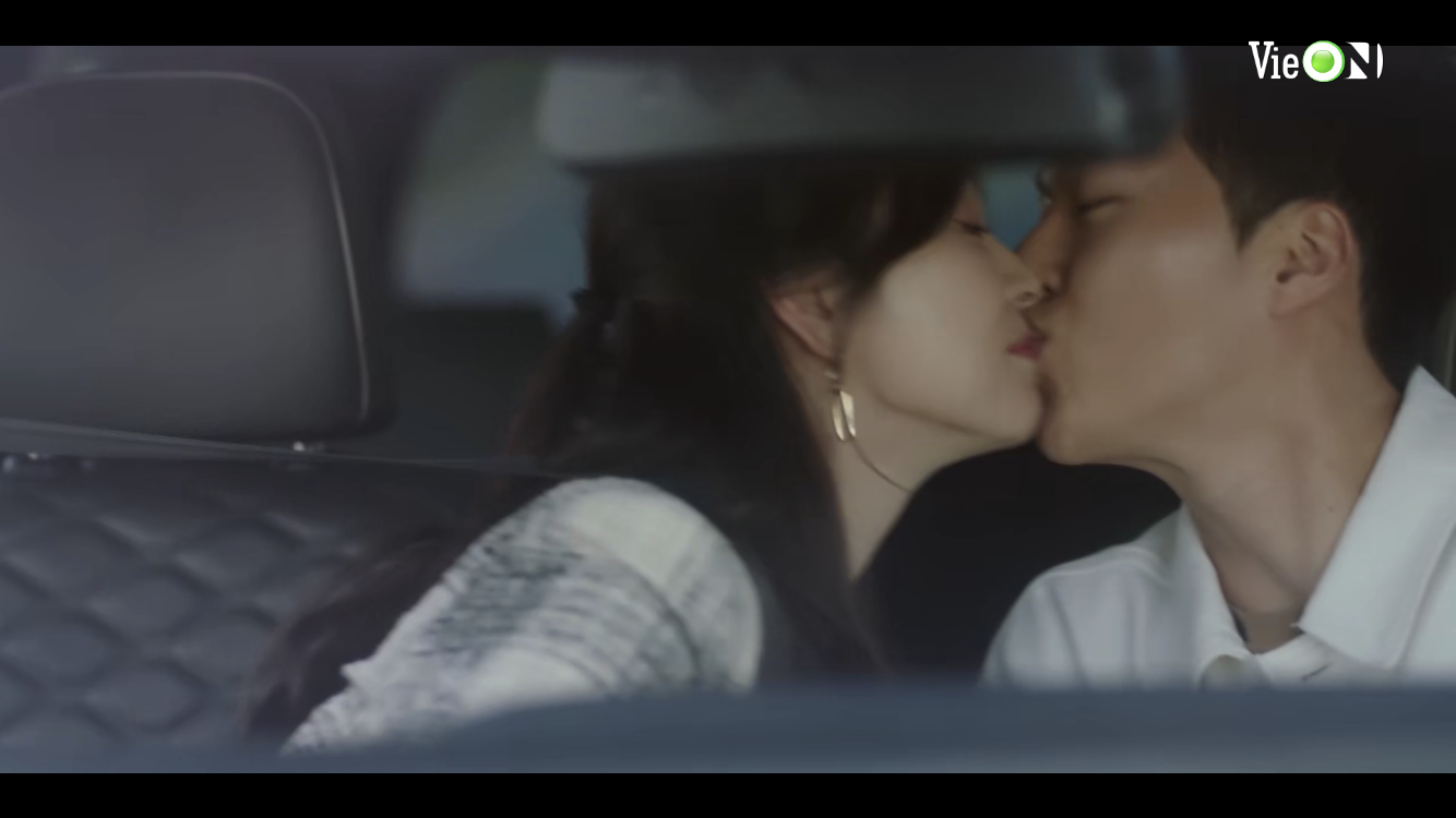 Tập 13 B&acirc;y giờ, ch&uacute;ng ta đang chia tay: ph&eacute;p m&agrave;u đến với Song Hye Kyo - Ảnh 1.