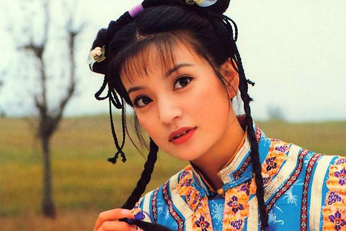 Những b&ecirc; bối g&acirc;y r&uacute;ng động showbiz Hoa ngữ 2021 - Ảnh 5.