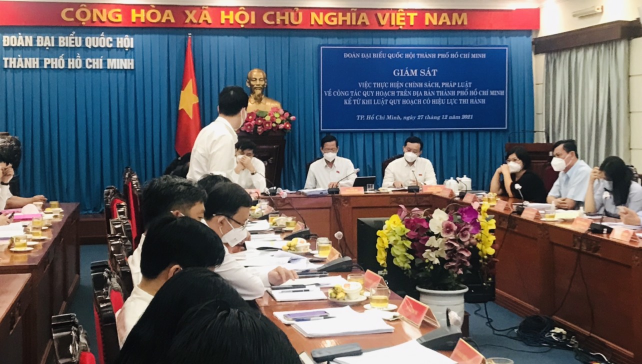Chủ tịch nước Nguyễn Xu&acirc;n Ph&uacute;c: Nhiều quy hoạch treo 18-20 năm, d&acirc;n k&ecirc;u qu&aacute;! - Ảnh 2.