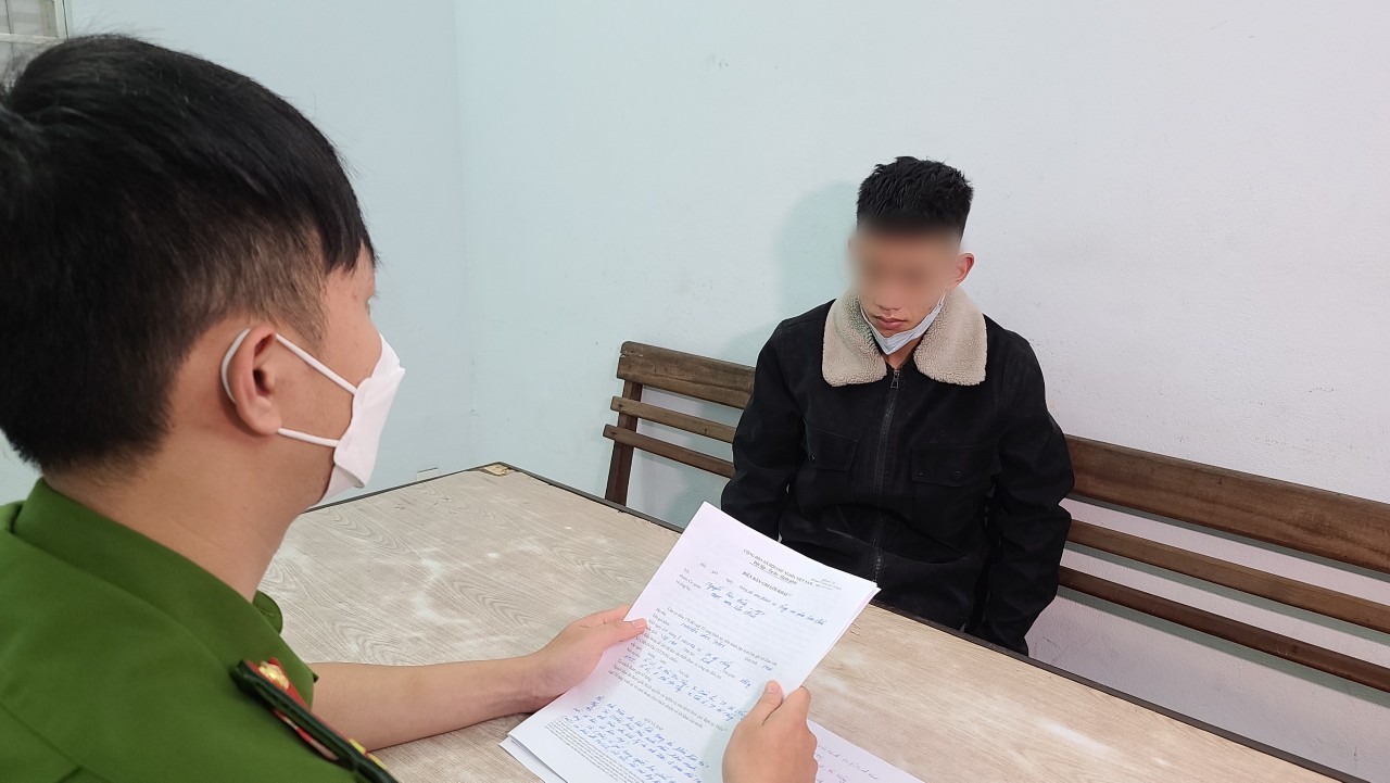 Bắt khẩn cấp thanh niên chuyên trộm vặt, đi nhờ ôtô để qua mắt công an