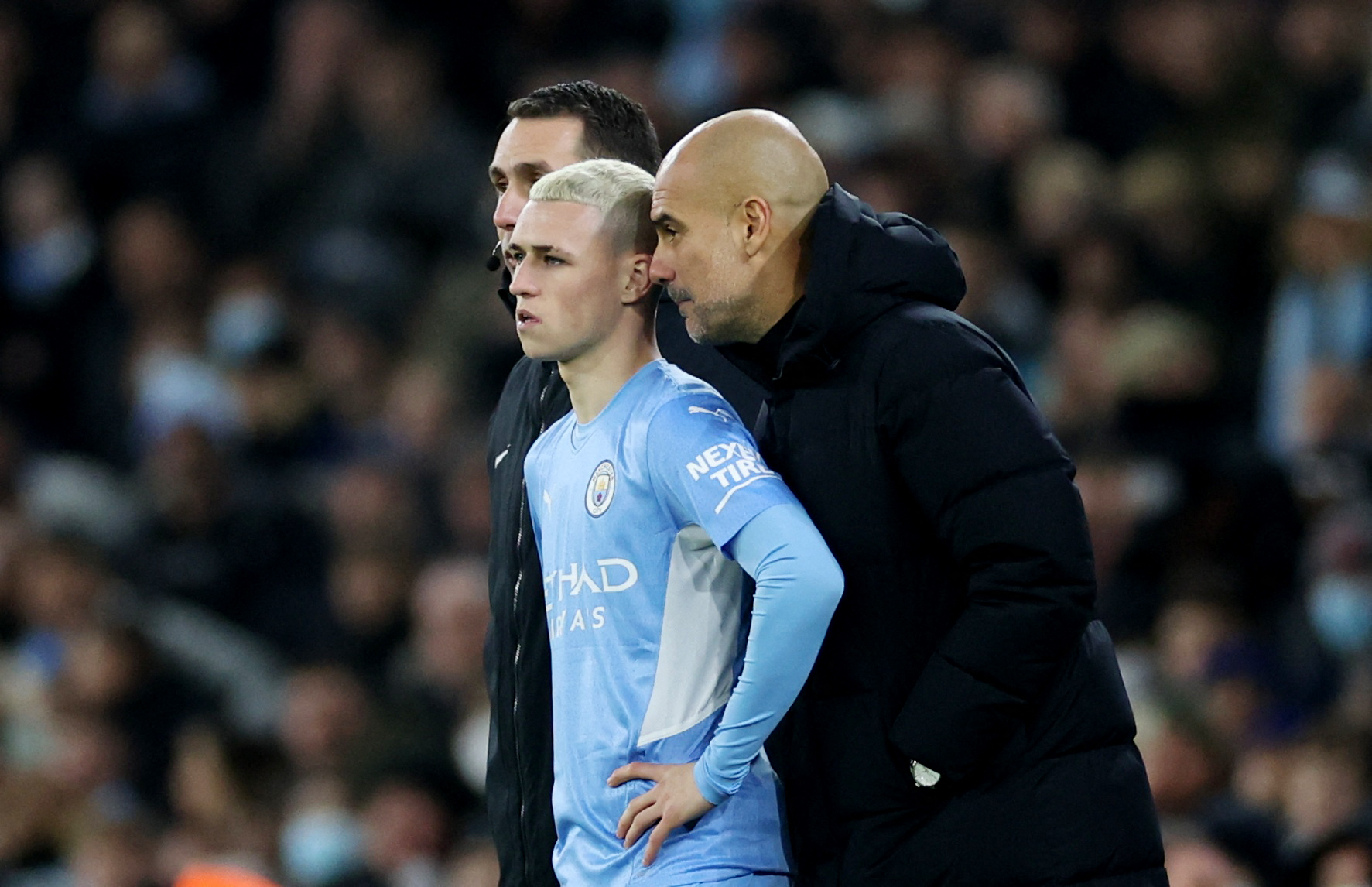 Leicester tặng quà trận cầu 9 bàn, Man City vô địch mùa Đông - Ảnh 7.