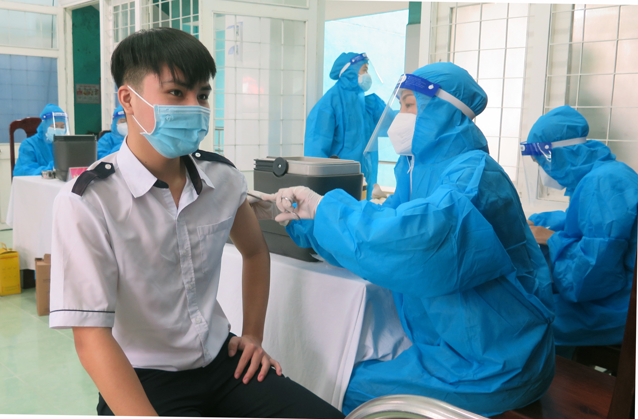 Phú Yên tổ chức tiêm liều bổ sung, nhắc lại vắc-xin phòng Covid-19