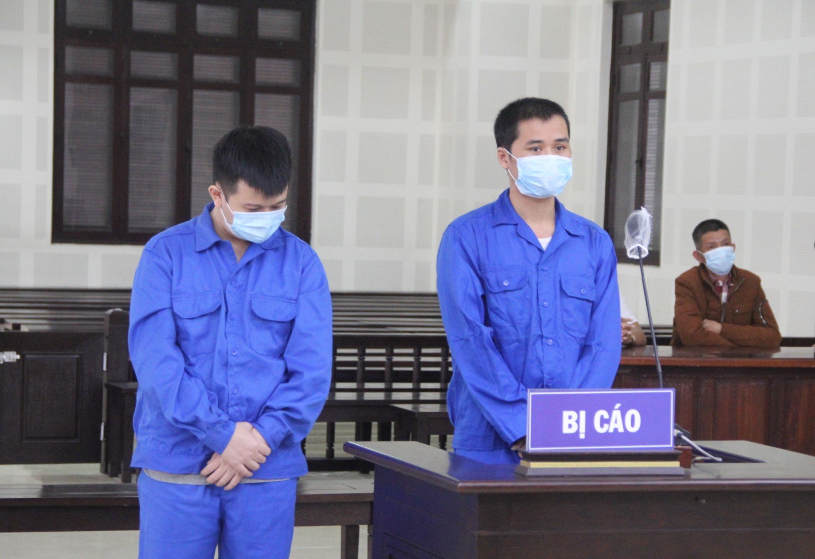 Thuê ôtô từ Đà Nẵng, Huế rồi mang ra Hà Nội cầm cố