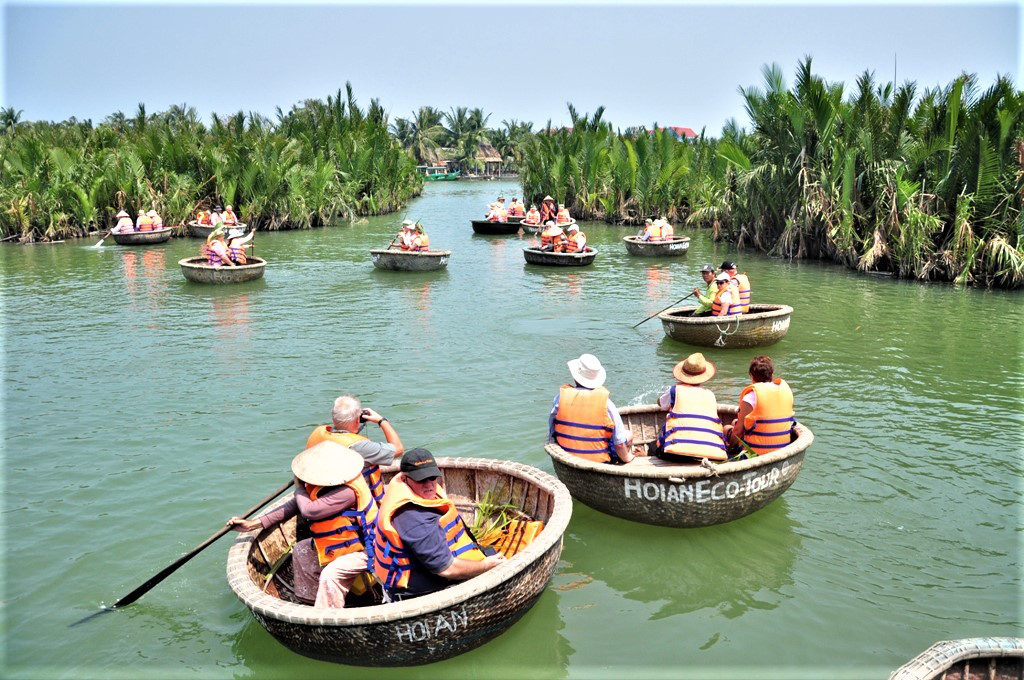 Đặc sắc rừng dừa nước Cẩm Thanh