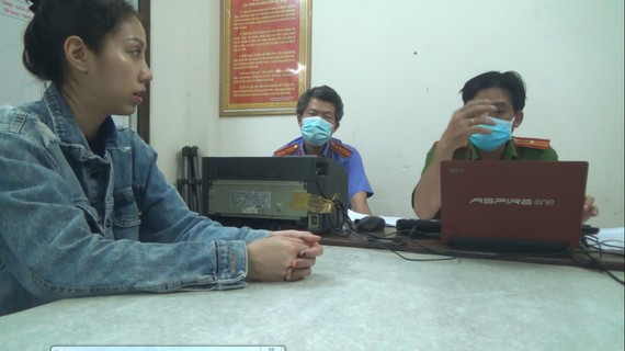 Mẹ bé gái bị bạo hành tử vong gửi đơn yêu cầu khởi tố bị can, điều tra tội ác của chồng cũ