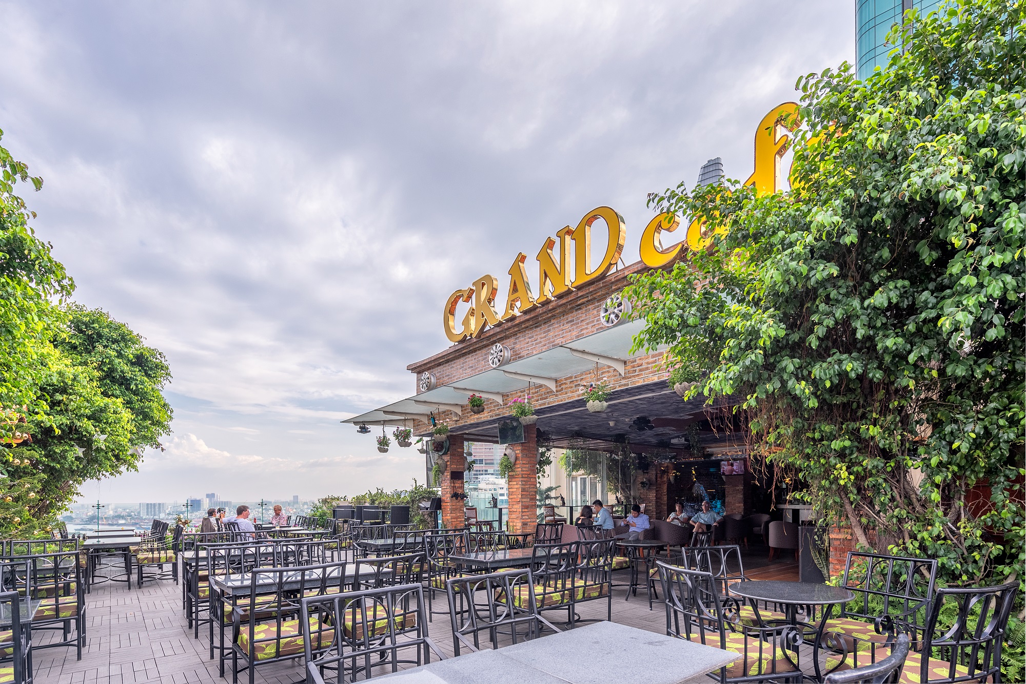 Tận hưởng Tết 2022 với chương tr&igrave;nh khuyến m&atilde;i lớn từ Saigontourist Group - Ảnh 2.