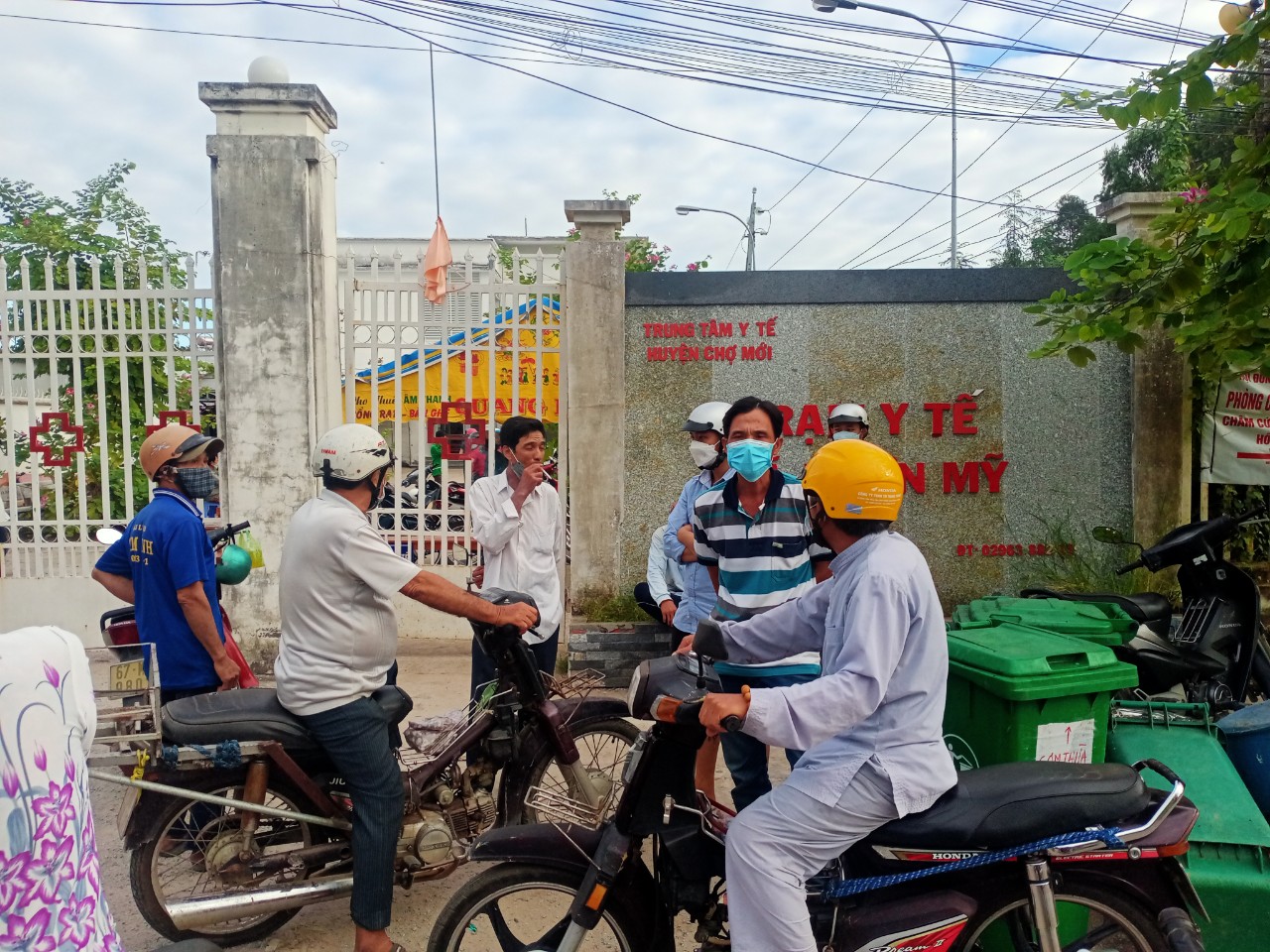 Điều tra vụ người đ&agrave;n &ocirc;ng chết sau khi l&ecirc;n c&ocirc;ng an x&atilde; l&agrave;m việc - Ảnh 1.