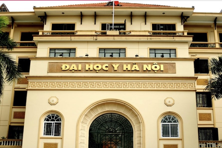 Trường ĐH Y Hà Nội báo cáo Bộ Y tế, Bộ GD-ĐT về việc Hiệu trưởng bị "tố" gạ tình nữ sinh viên