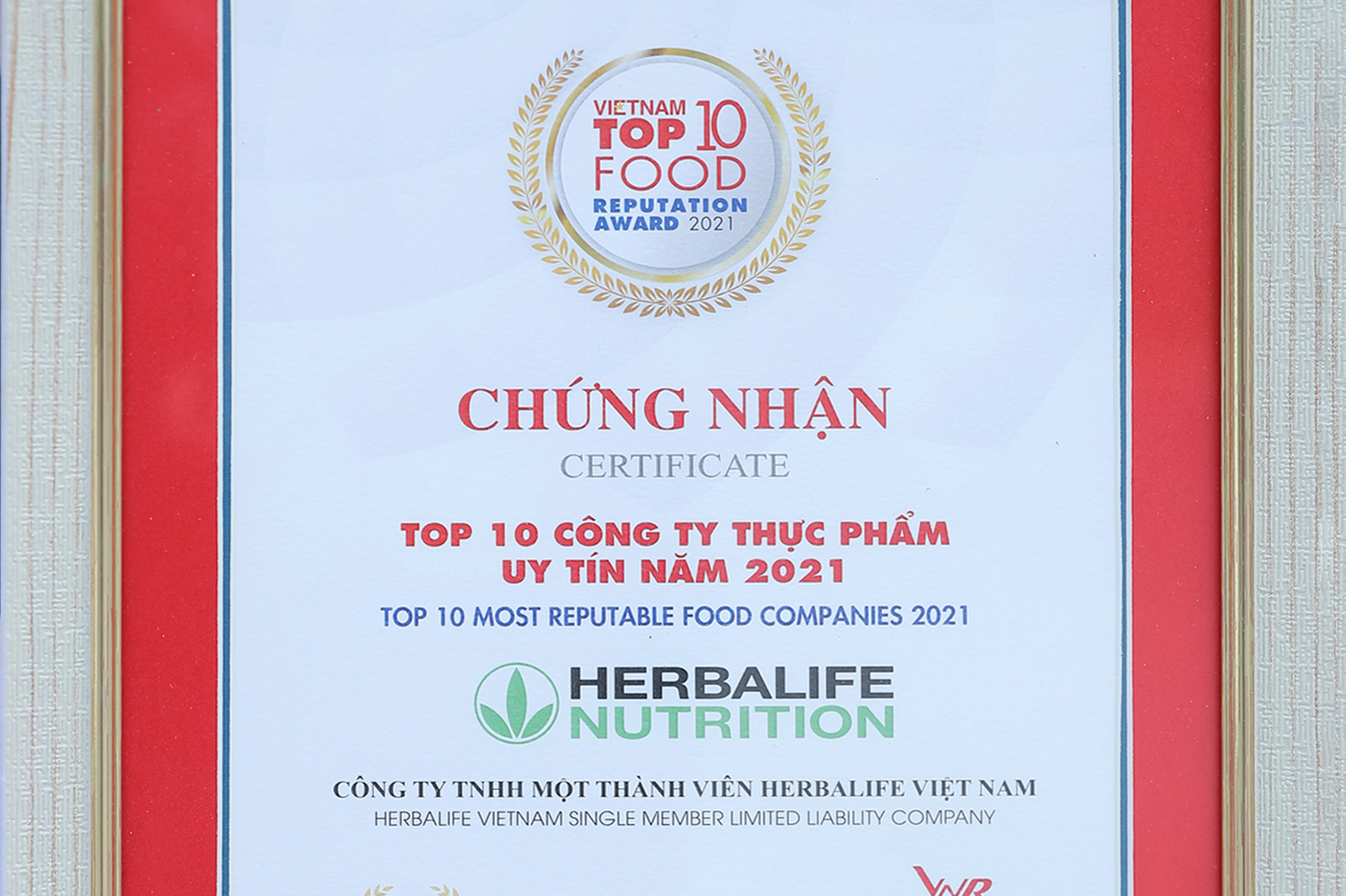 Herbalife Việt Nam được vinh danh Top 10 Công ty thực phẩm uy tín năm 2021