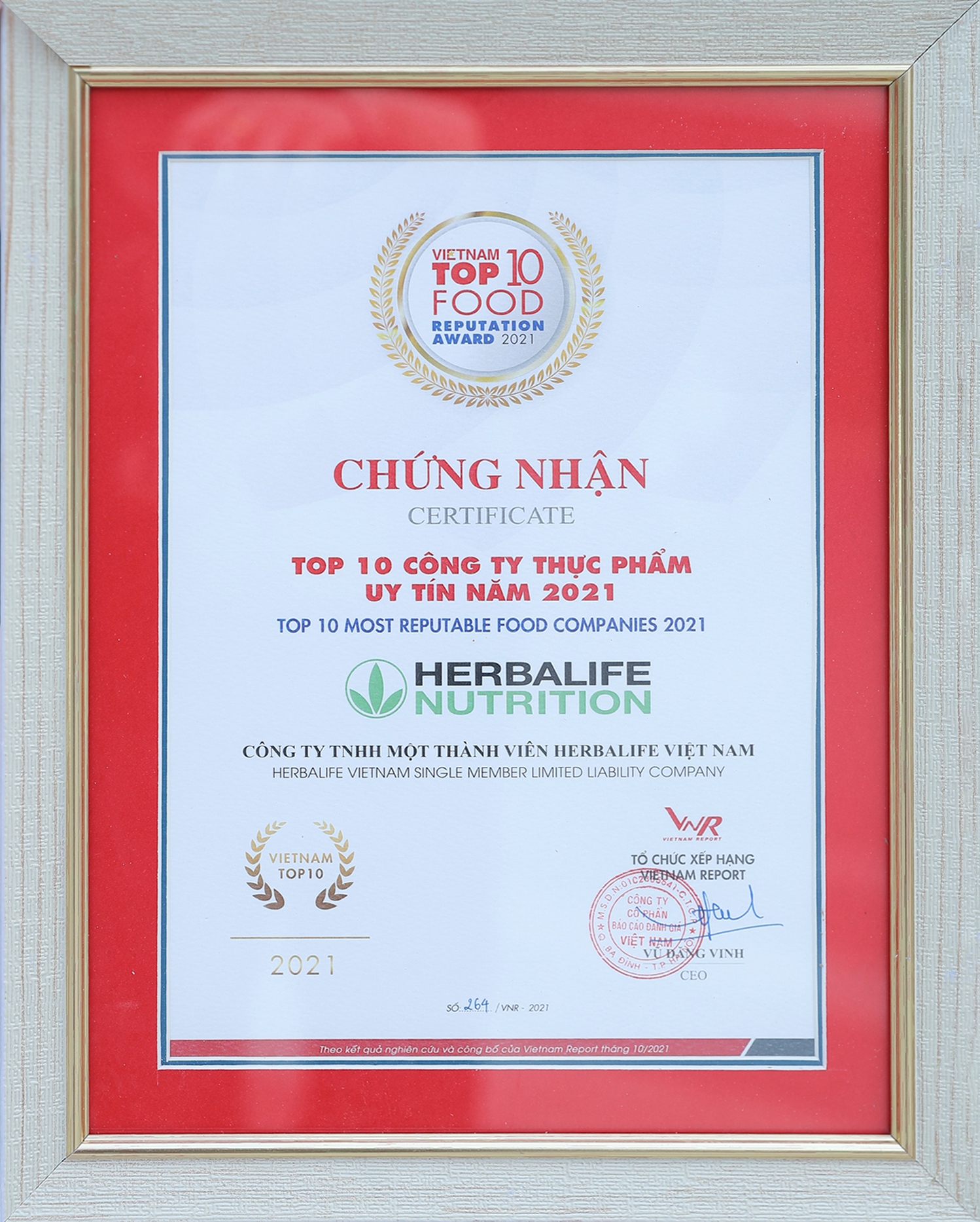 Herbalife Việt Nam được vinh danh Top 10 Công ty thực phẩm uy tín năm 2021 - Ảnh 1.