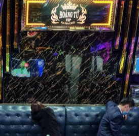 Vừa hát karaoke, vừa chơi ma túy trong quán Hoàng Tử