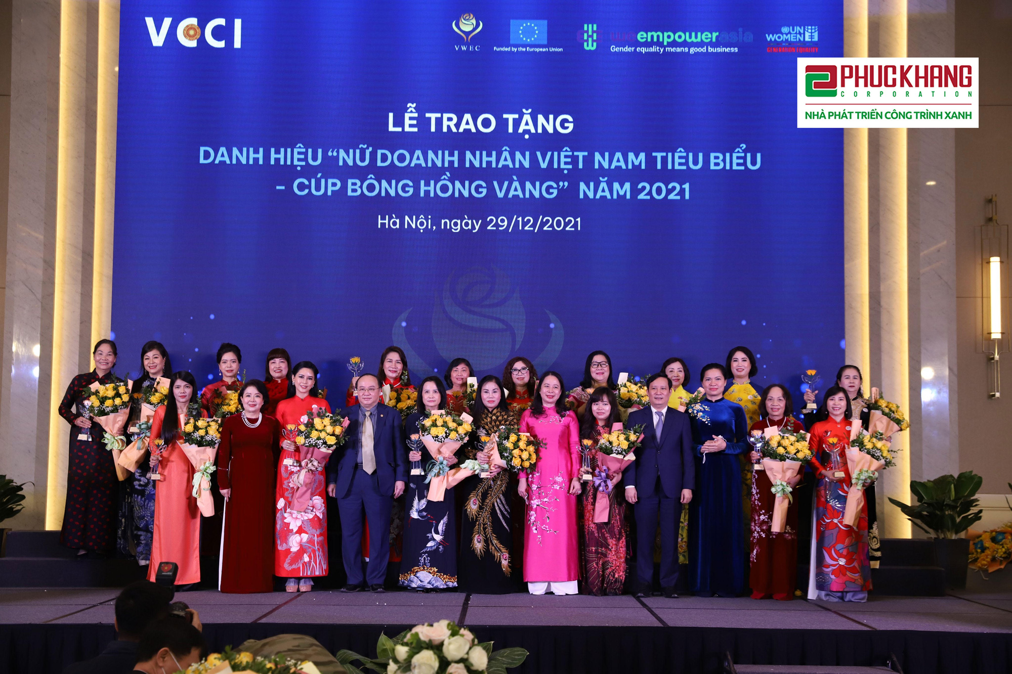 B&agrave; Lưu Thị Thanh Mẫu đạt c&uacute;p B&ocirc;ng Hồng V&agrave;ng năm 2021 - Ảnh 1.