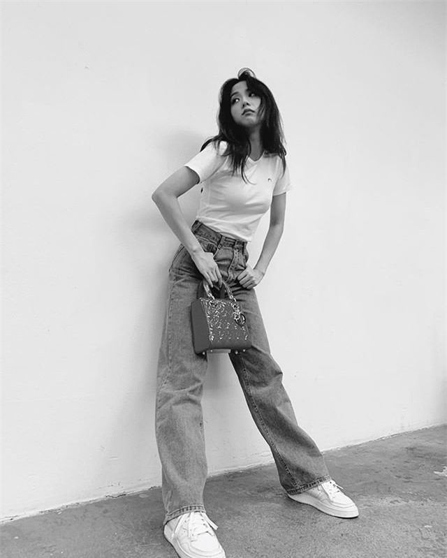 5 xu hướng quần jeans được dự đoán "làm mưa làm gió" năm 2022