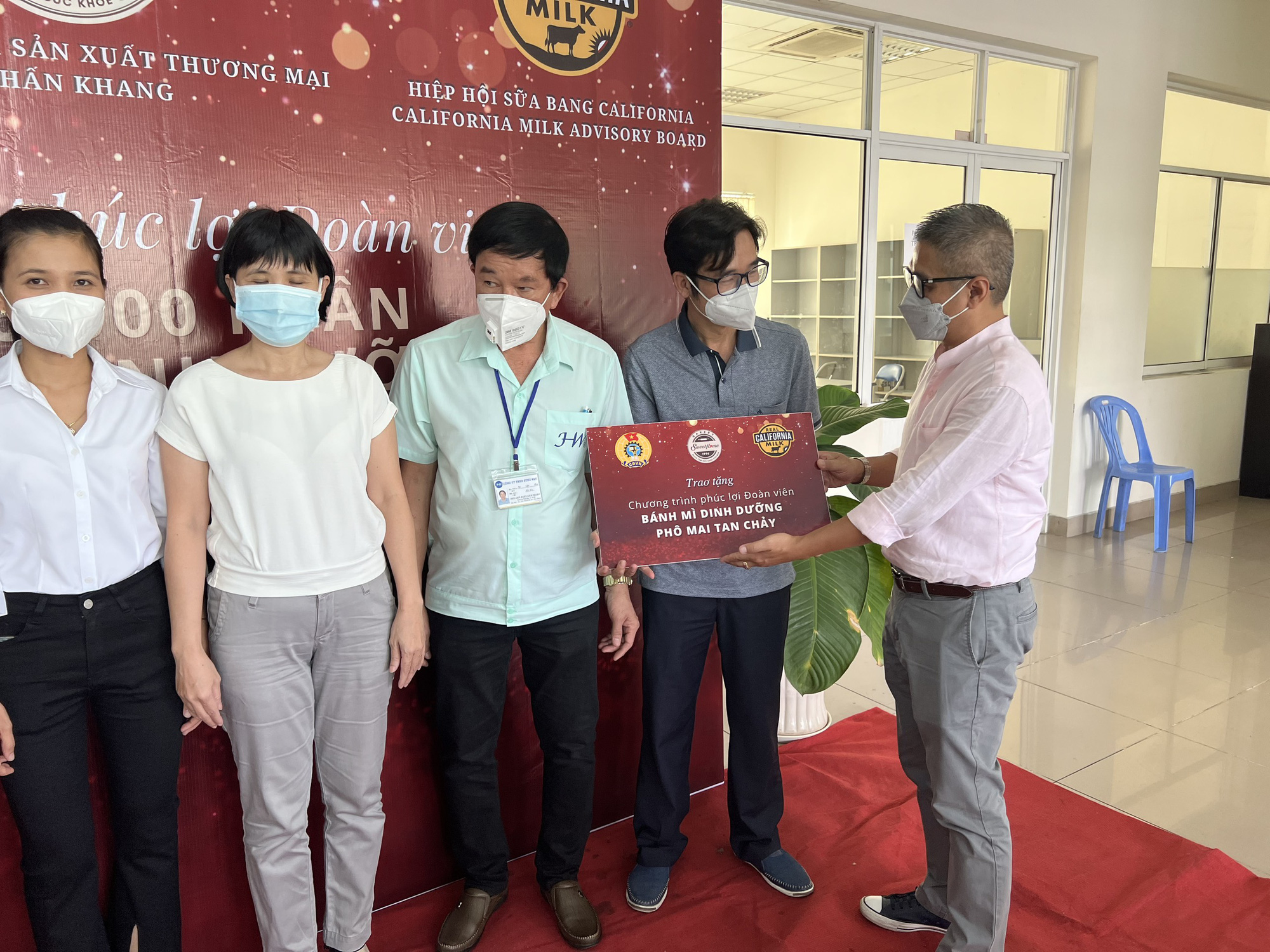 Nhiều hoạt động chăm lo, hỗ trợ người lao động khó khăn