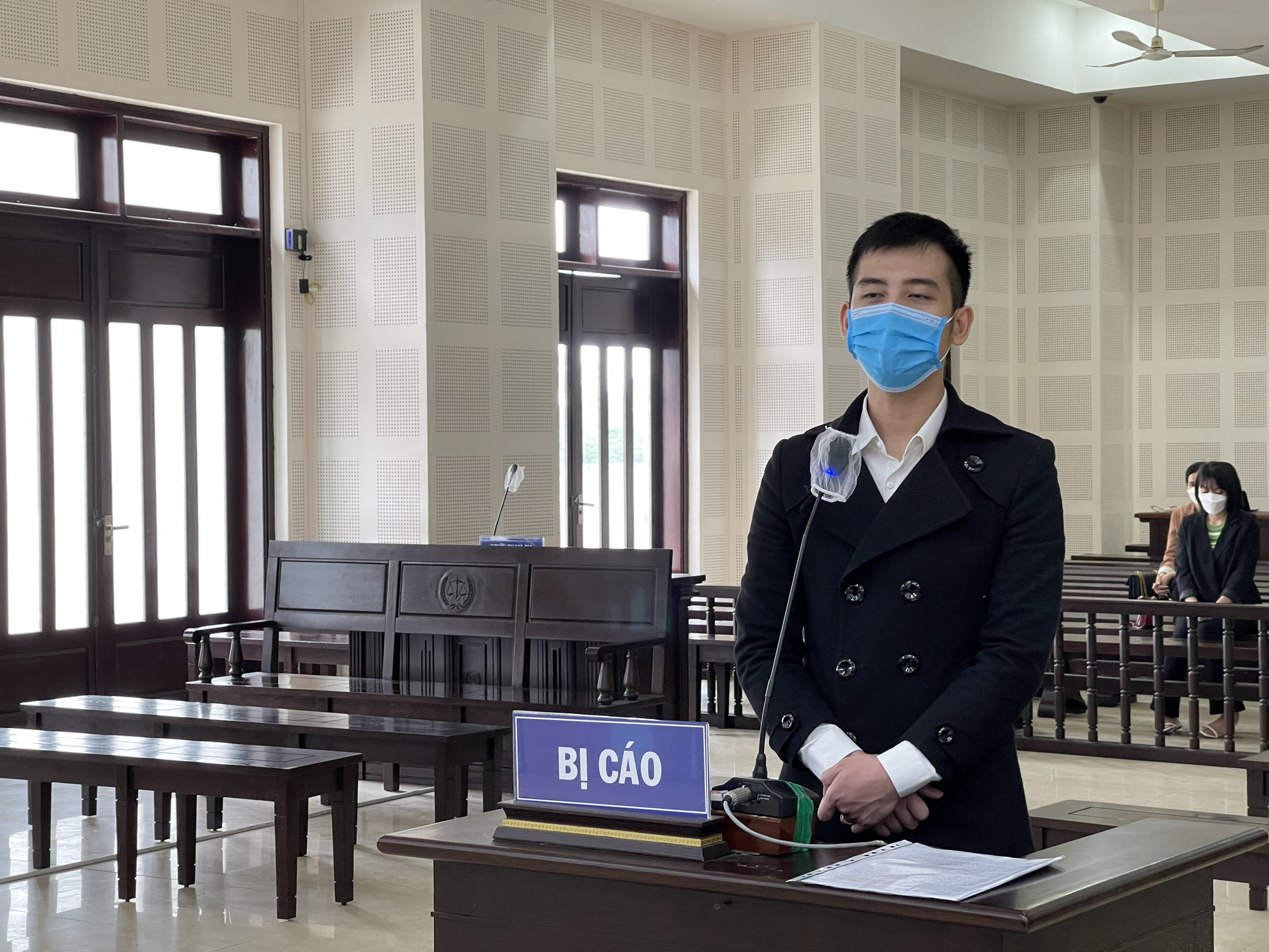 Giám đốc thẩm mỹ viện lĩnh 3 năm tù, bồi thường 11,8 tỉ đồng vì để lây lan chuỗi dịch Covid-19 - Ảnh 1.