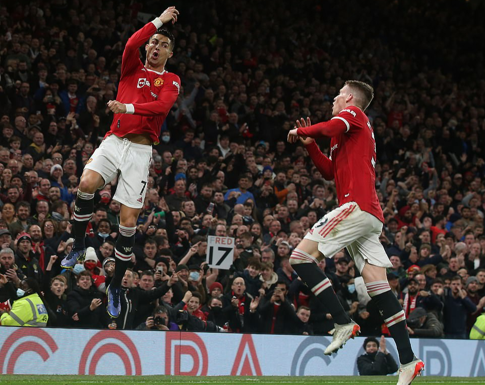 Man United thắng đậm sân nhà, mừng sinh nhật Sir Alex - Ảnh 6.