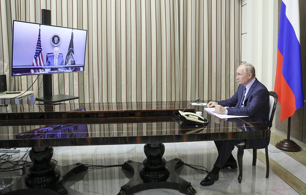 50 phút điện đàm căng thẳng giữa TT Biden và TT Putin - Ảnh 3.
