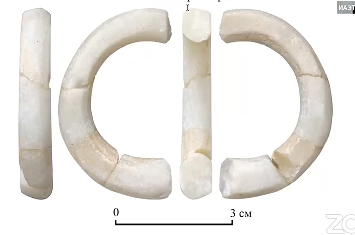 Sốc: kho trang sức 45.000 năm y hệt hiện đại, nhưng của loài người khác