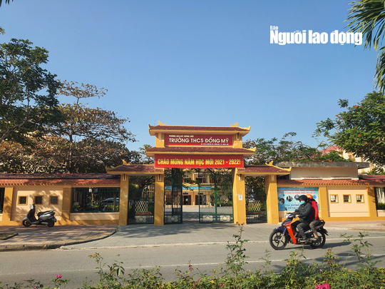 Cô giáo chủ nhiệm đột ngột bị điều chuyển, phụ huynh viết đơn "cầu cứu"
