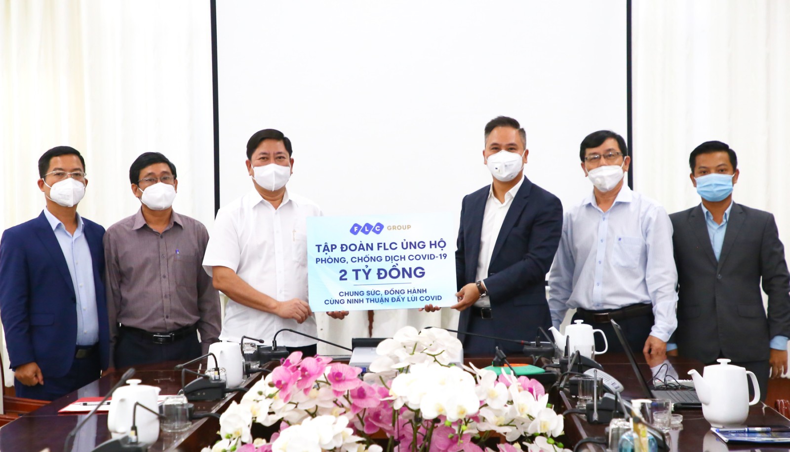 FLC đồng hành cùng Ninh Thuận phòng chống dịch Covid – 19 - Ảnh 1. FLC đồng hành cùng Ninh Thuận phòng chống dịch Covid – 19 - Ảnh 1.