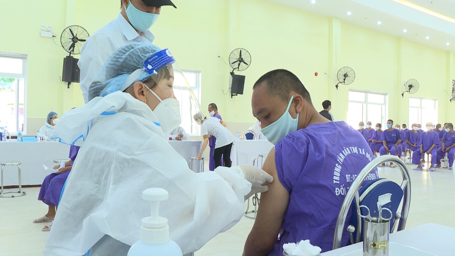 Thừa Thi&ecirc;n - Huế: Số ca nhiễm Covid-19 đ&atilde; giảm sau nửa th&aacute;ng tăng cao - Ảnh 1.