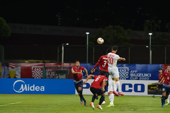Tuyển Việt Nam - Lào 2-0: Chiến thắng vừa đủ