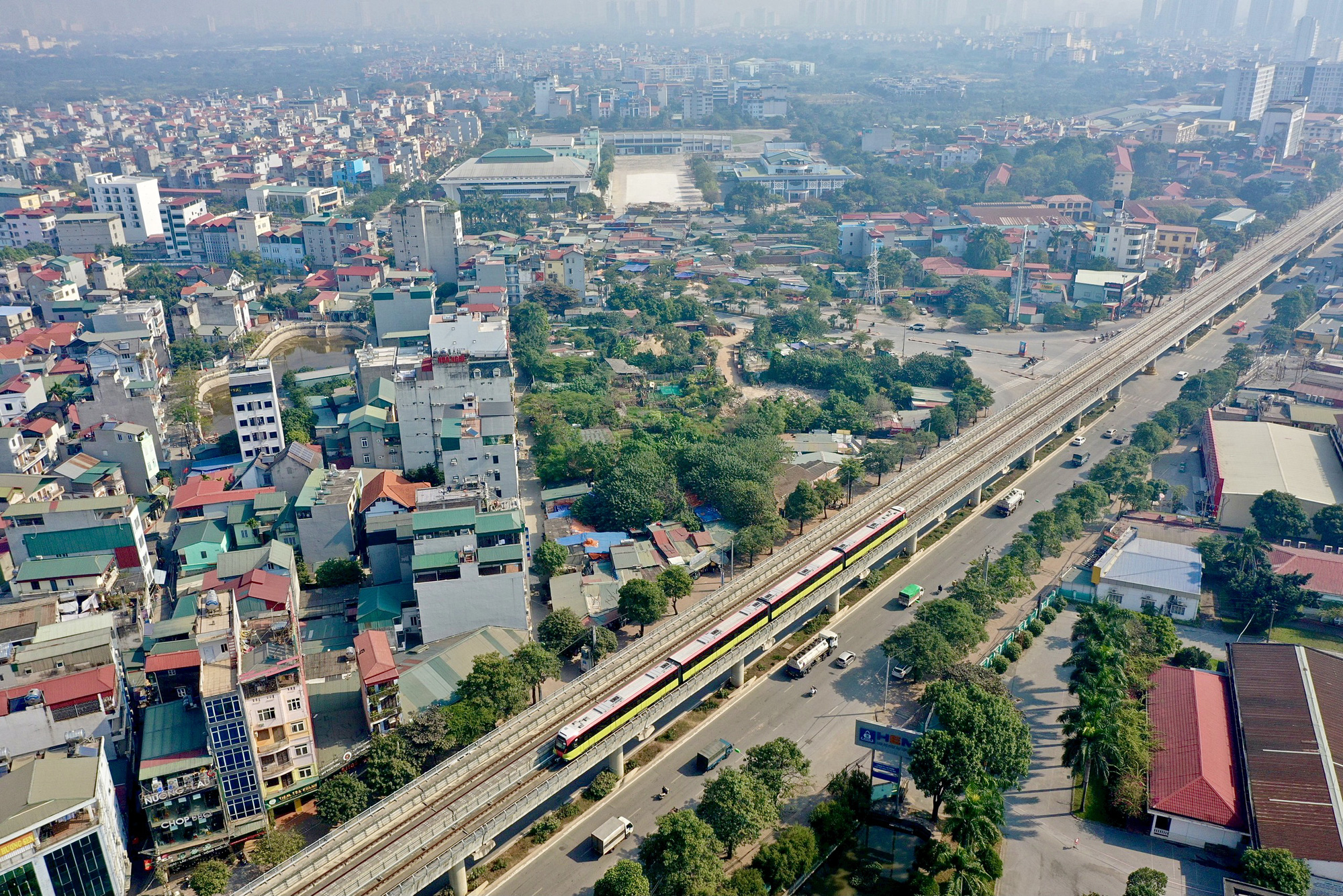 Cận cảnh t&agrave;u đường sắt đ&ocirc; thị Nhổn - ga H&agrave; Nội chạy thử tốc độ tối đa 80 km/giờ - Ảnh 2.