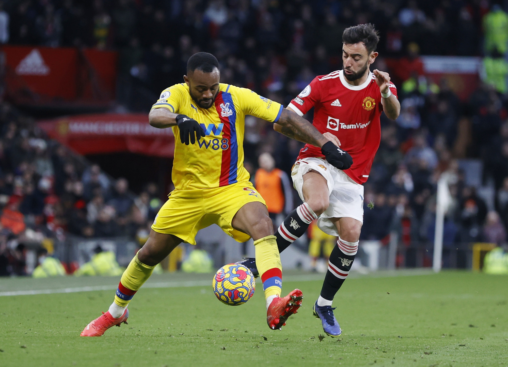 Fred đại đế lập siêu phẩm, Man United giành chiến thắng mừng thầy mới - Ảnh 3.