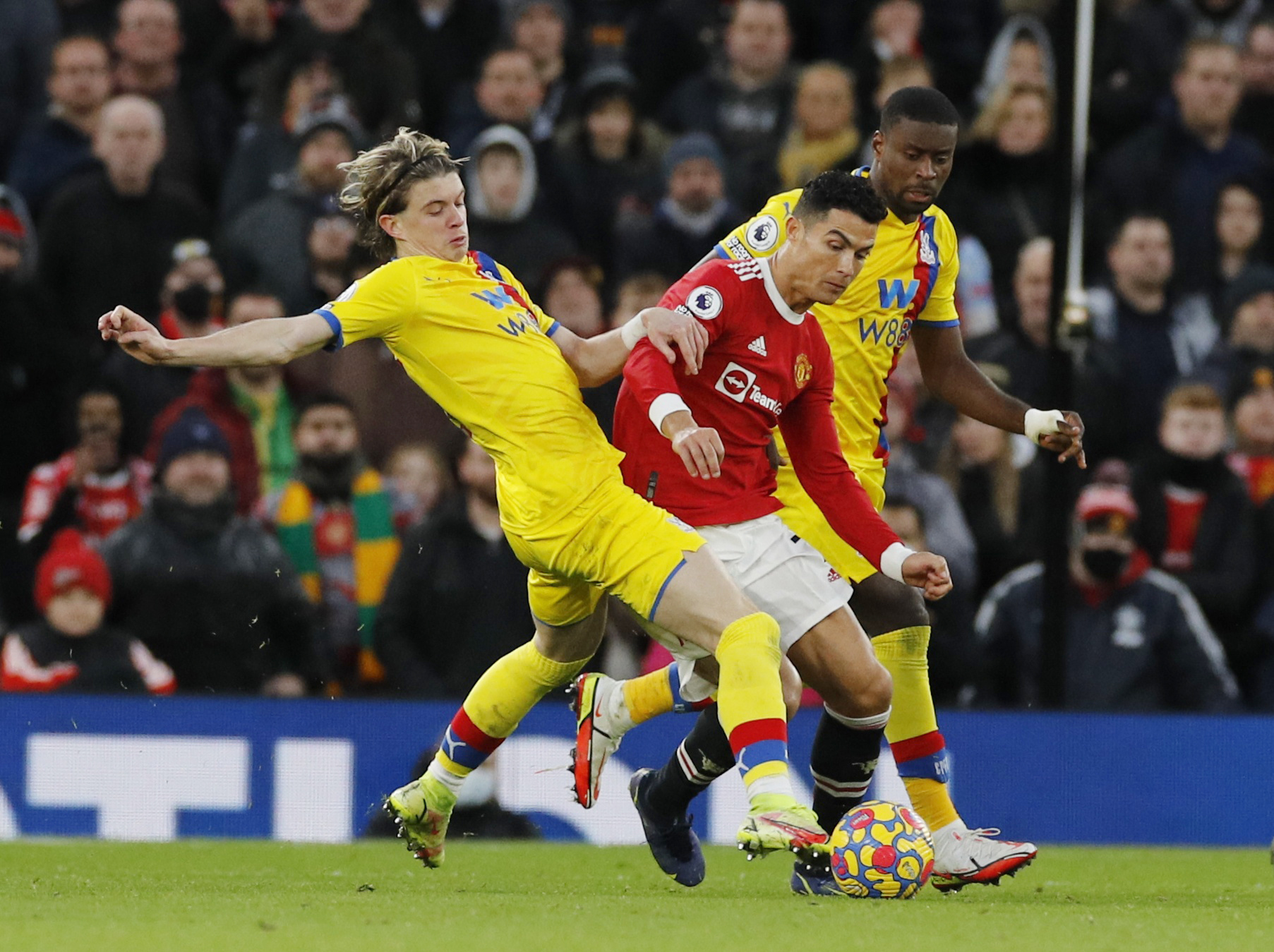 Fred đại đế lập siêu phẩm, Man United giành chiến thắng mừng thầy mới - Ảnh 2.
