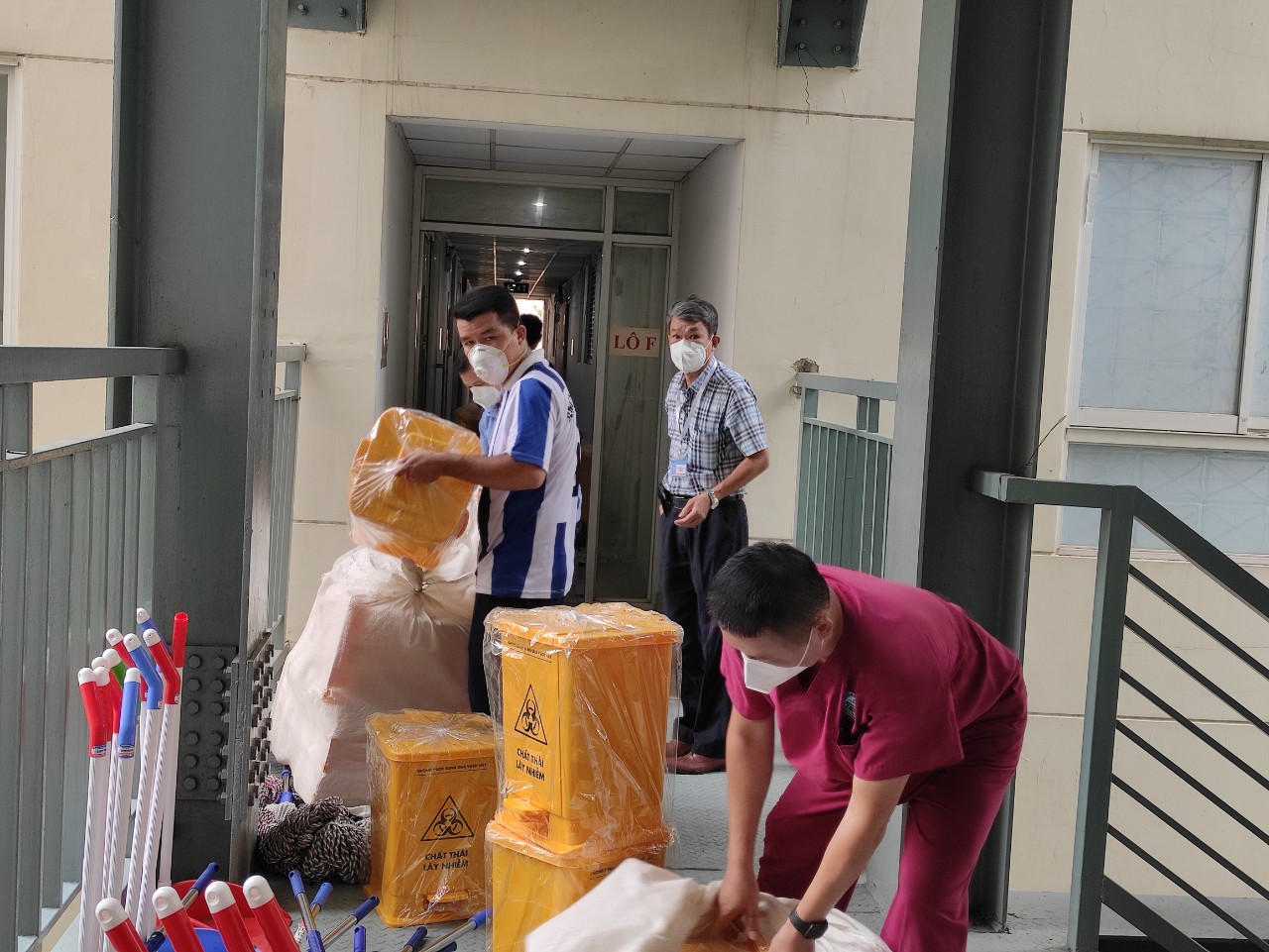 Cận cảnh nơi sẽ tiếp nhận người nghi nhiễm Omicron tại TP HCM