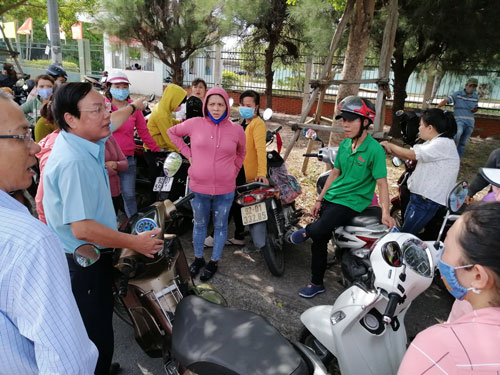 CÔNG TY TNHH May MINH HOÀNG 2: Công nhân khốn khổ vì doanh nghiệp nợ BHXH