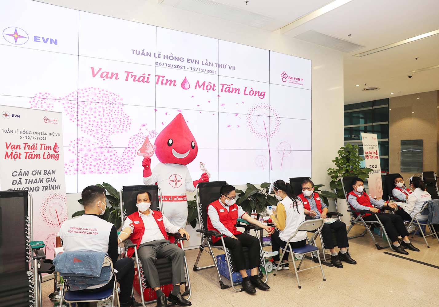EVN phát động Tuần lễ hồng lần thứ VII
