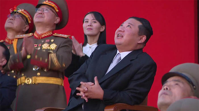 Chỉ thị đặc biệt của &ocirc;ng Kim Jong-un về trung th&agrave;nh tuyệt đối - Ảnh 2.
