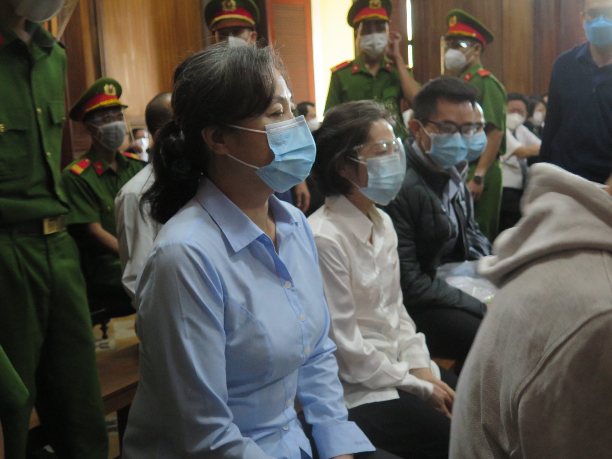 Ông Trần Vĩnh Tuyến đồng ý 2 luật sư bào chữa - Ảnh 3.
