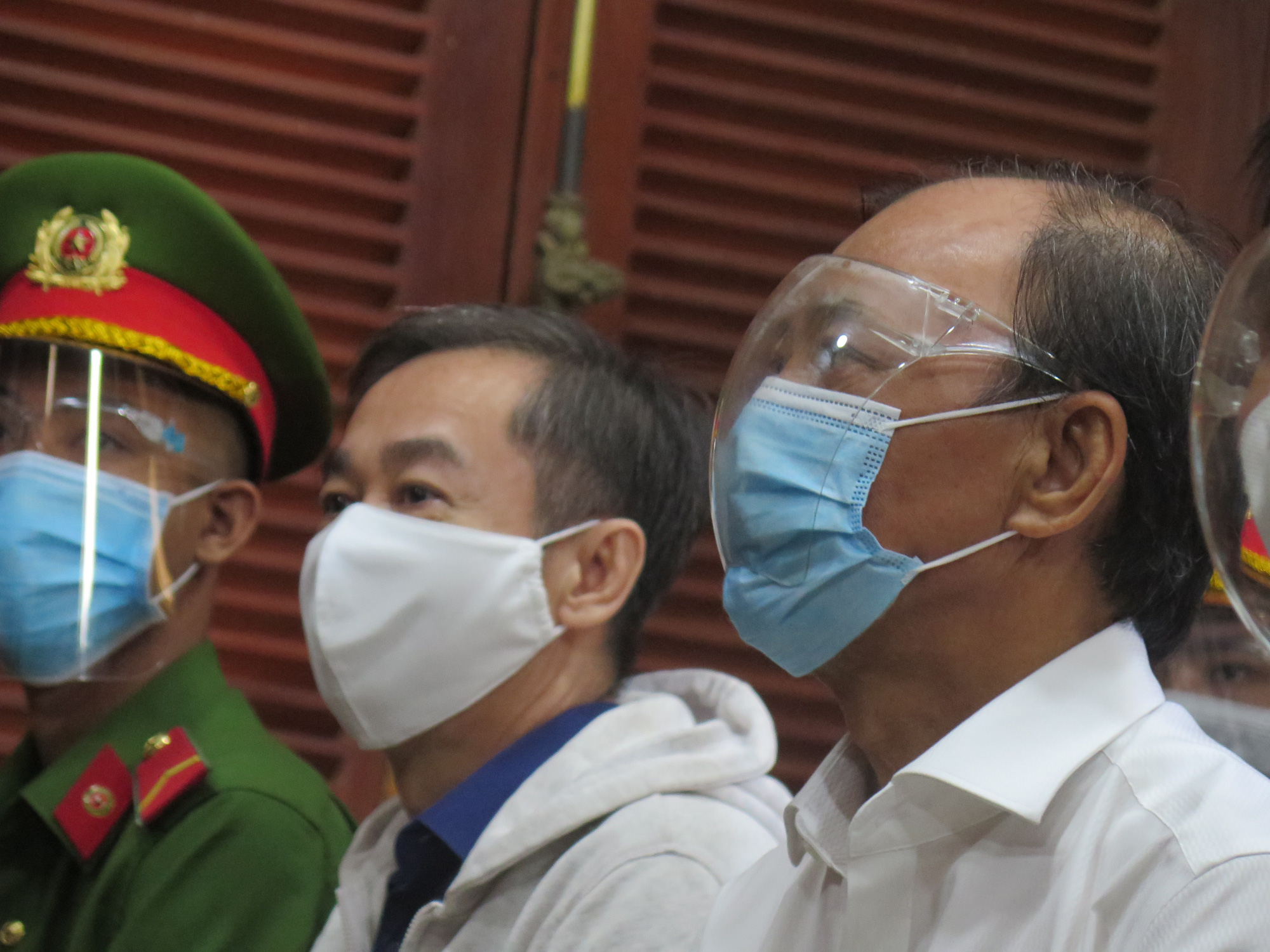 Ông Lê Tấn Hùng làm gì để che giấu hành vi tham ô tài sản?